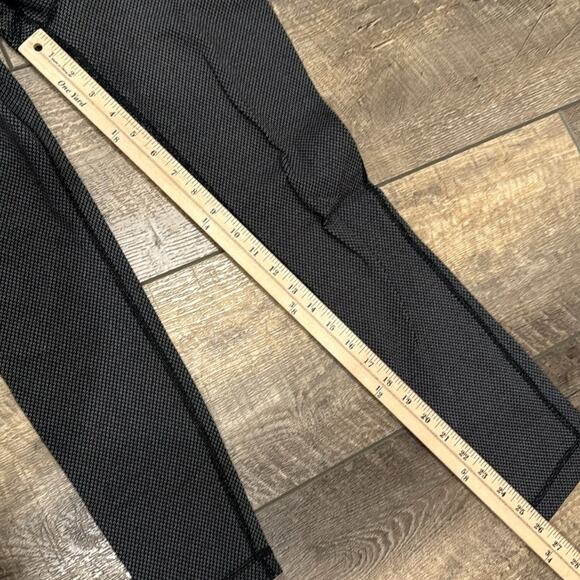 Lululemon Diamond Dot Black White Legging Size 4 - Picture 5 of 7